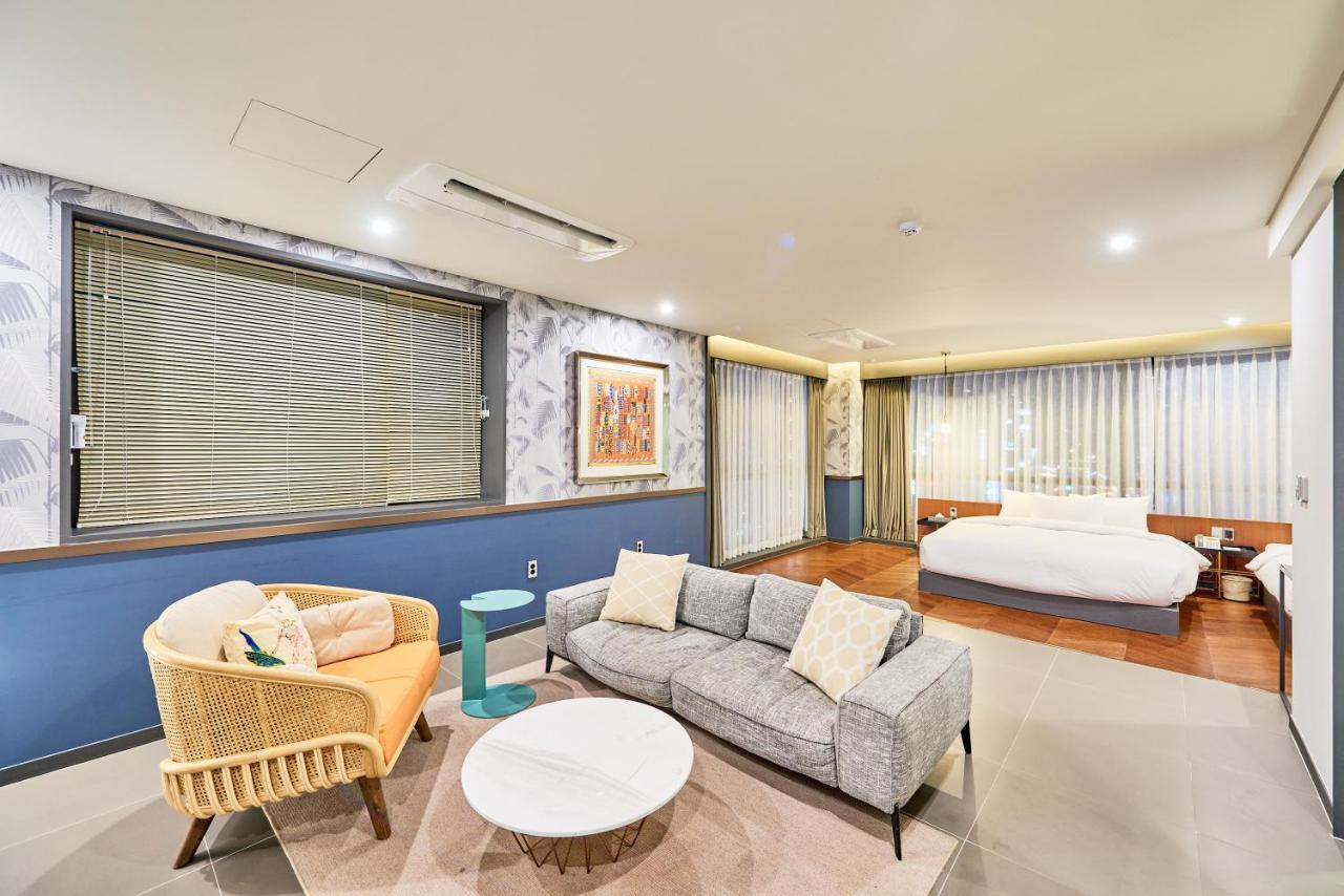Brown Dot Hotel Songjung Busan Eksteriør billede