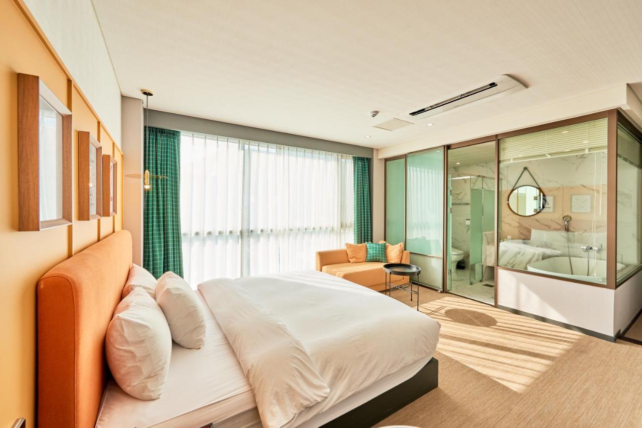 Brown Dot Hotel Songjung Busan Eksteriør billede