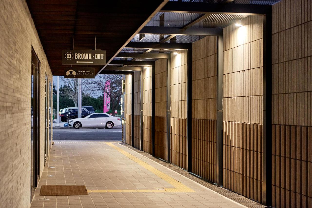 Brown Dot Hotel Songjung Busan Eksteriør billede